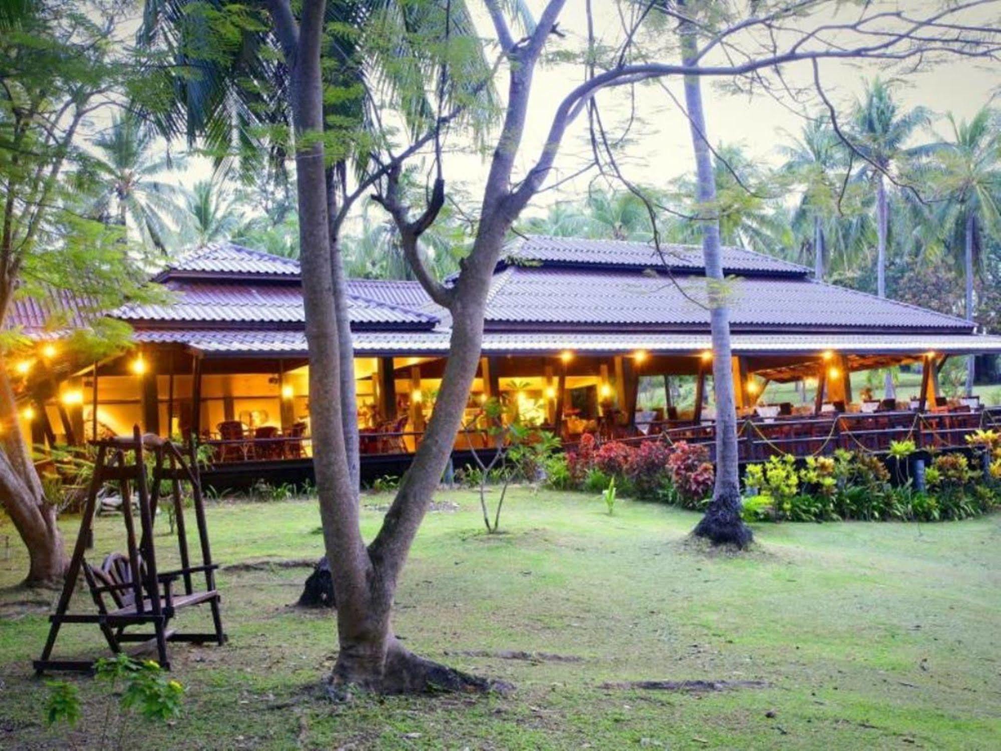 Banraya Resort And Spa Ko Racha Yai Zewnętrze zdjęcie